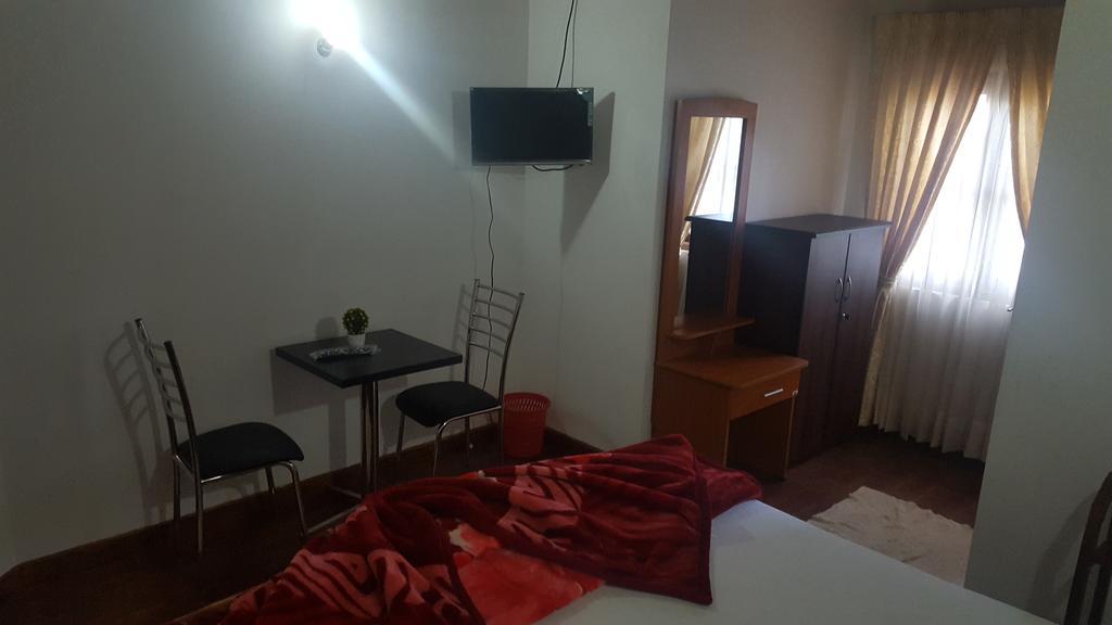 Eranga Guest Hotel Nuwara Eliya Bagian luar foto